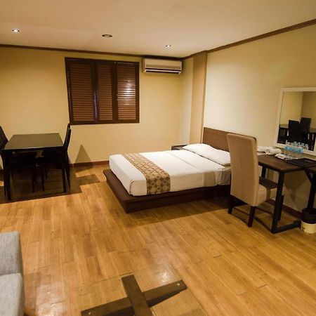 Dg Grami Hotel Paranaque City Exterior photo