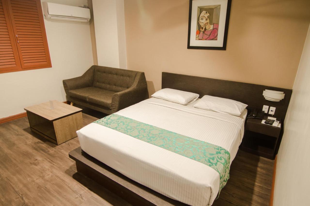 Dg Grami Hotel Paranaque City Exterior photo